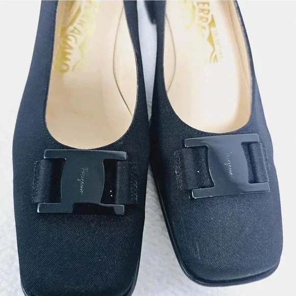 Salvatore Ferragamo 7.5 A black logo buckle granny heels​ - Picture 6 of 13